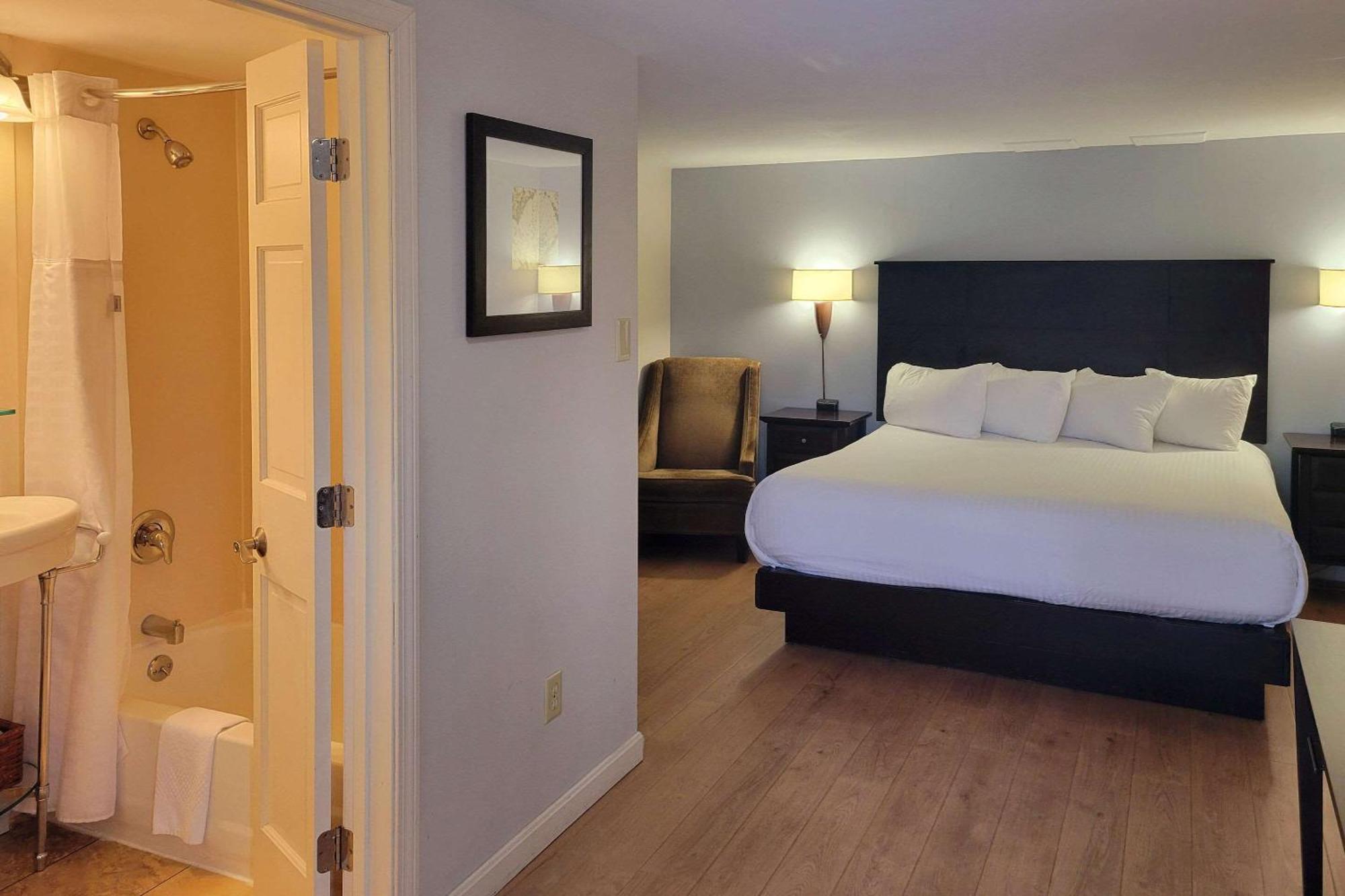 Port Inn And Suites Portsmouth, Ascend Hotel Collection Экстерьер фото